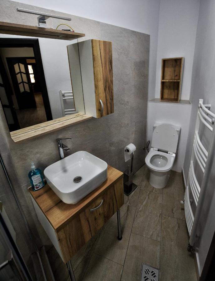 בראשוב Flori'S Apartment מראה חיצוני תמונה