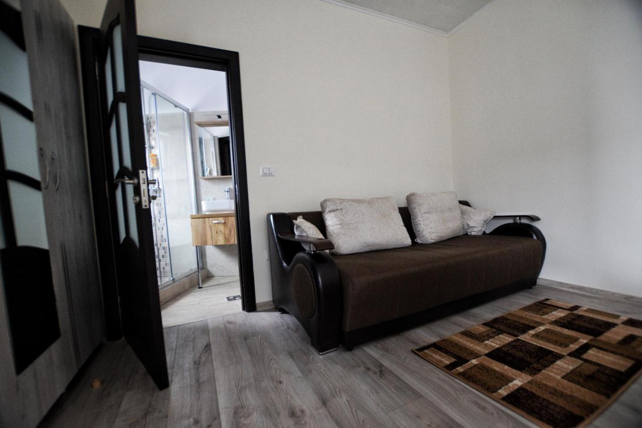בראשוב Flori'S Apartment מראה חיצוני תמונה