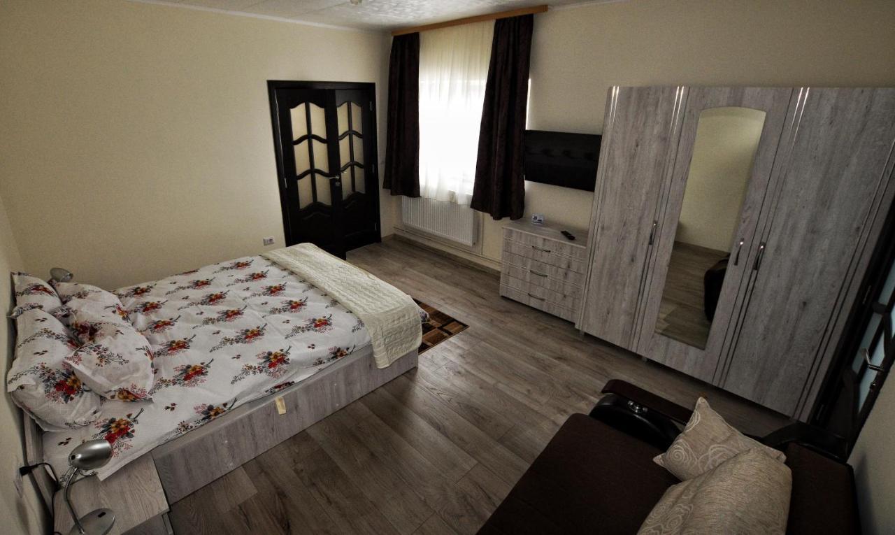 בראשוב Flori'S Apartment מראה חיצוני תמונה